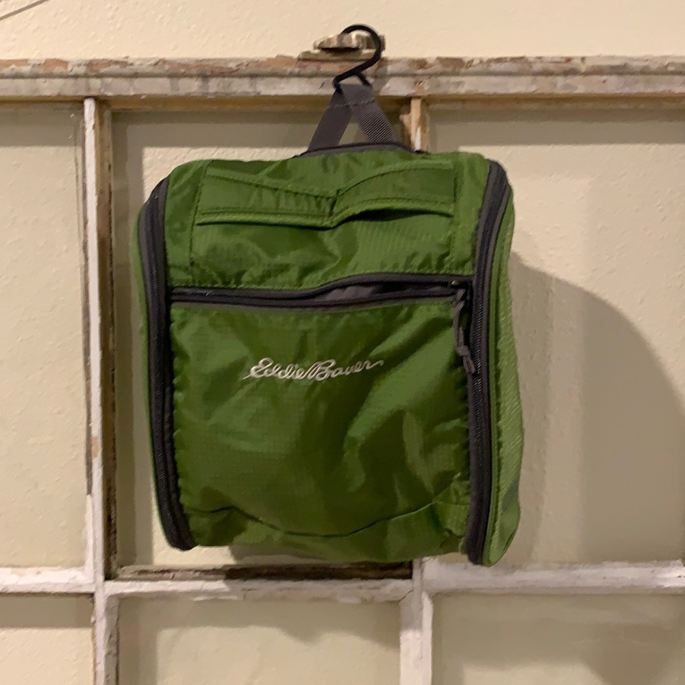 Eddie Bauer toiletries travel cosmetic bag